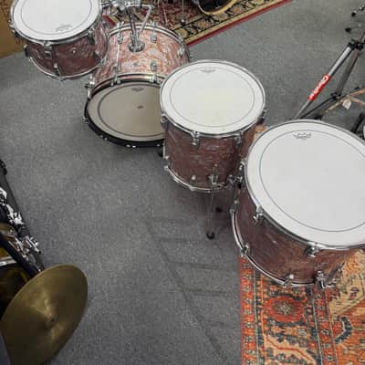 Ludwig Classic Oak Rose Marine Pearl 4pc Drum Set image 6
