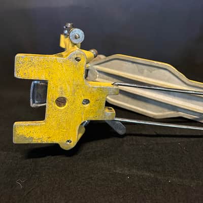 Vintage Slingerland Yellow Jacket Direct Drive Bass Drum Pedal - Yellow image 6