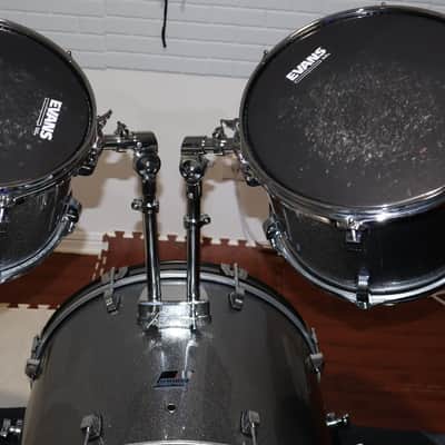 Ludwig BackBeat Complete 8x10 / 9x12 / 16x16 / 16x22 / 5x14" Drum Set with Hardware & Cymbals 2023 - Present - Silver Sparkle image 7