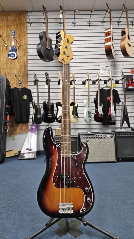 Fender Vintera II 60s Precision Bass - Mint image 1
