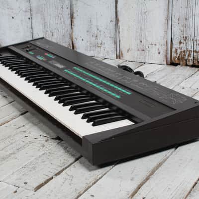 Yamaha Vintage 1980s DX7 Digital Synthesizer 61 Key Keyboard with Case & Manuals image 11