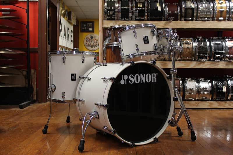 Sonor ProLite Outfit in Creme White 18x22 8x10 9x12 16x16