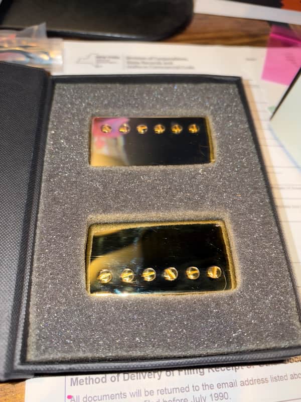 Lambertones Grinder Set - 4-wire Humbuckers - Gold image 1