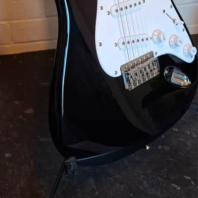 Squier Bullet Stratocaster with Tremolo image 2