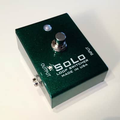 Gboard "Solo" Single Loop Switcher, Metallic Green. image 1