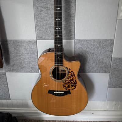 Taylor 816ce  Natural image 1
