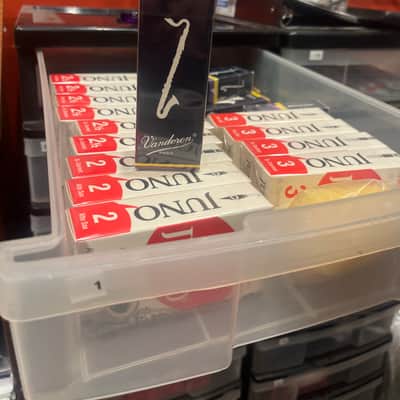 Vandoren CR1235 Traditional Bass Clarinet Reeds - Strength 3.5 (Box of 5) 2010s - Standard image 2
