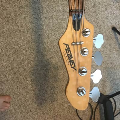 Peavey Forum - Black image 20