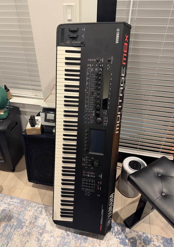 Yamaha Montage M8x 88-Key Synthesizer
