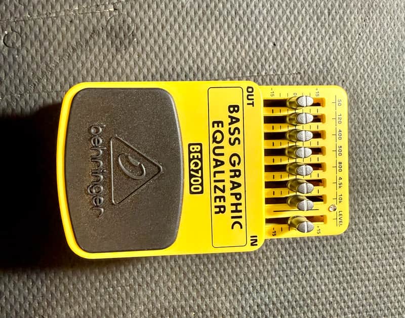 Behringer Bass EQ