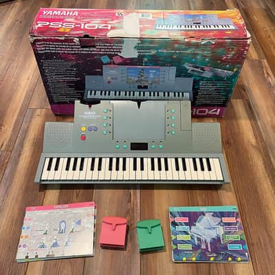 Yamaha PSS-104 FM Synthesizer 1991