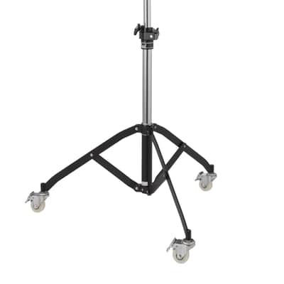 Pearl 18X24 Trap Table W/ Casters image 5