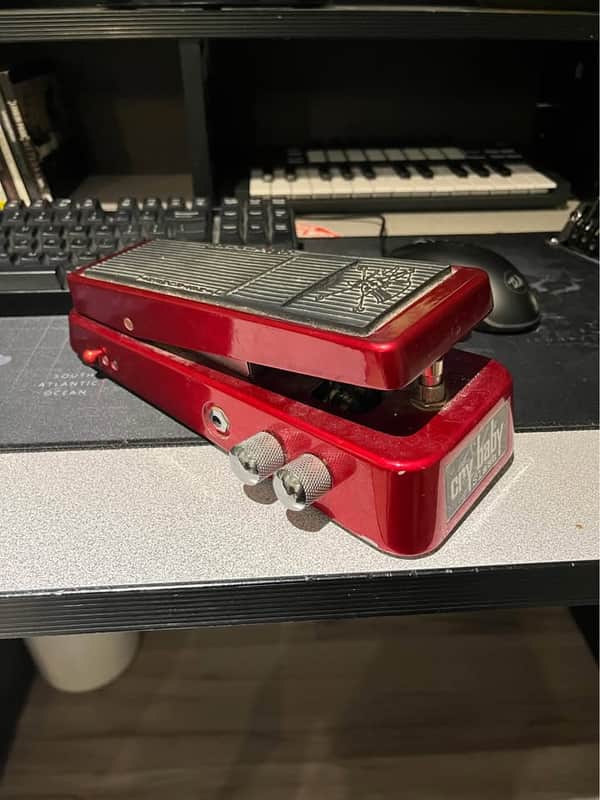 Dunlop SW95 Slash Signature Cry Baby Wah | Reverb Canada