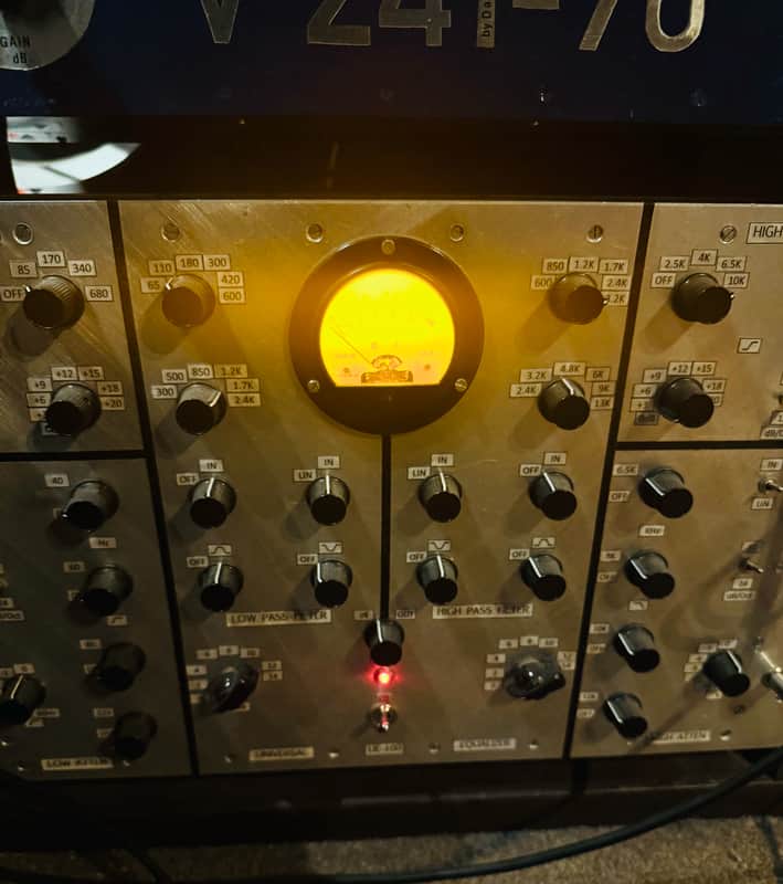 Clone of Klein and Hummel UE-100 Program Equalizer image 1