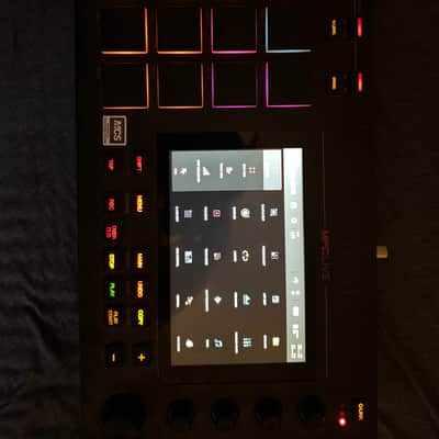 Akai MPC Live Standalone Sampler / Sequencer 2017 - 2020 - Black image 8