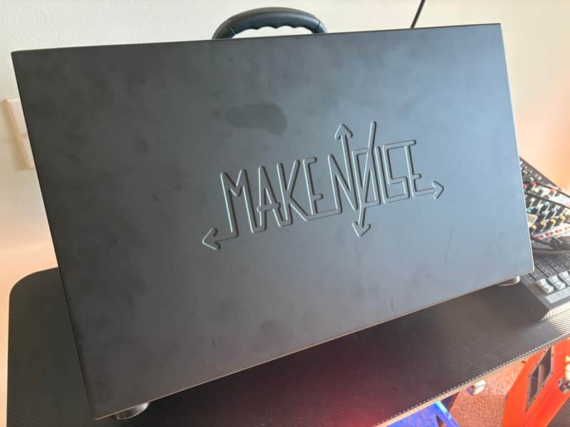 Make Noise 4 Zone CV Bus Case image 1