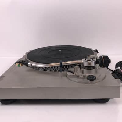Technics SL-D2 Direct Drive Automatic Turntable image 2