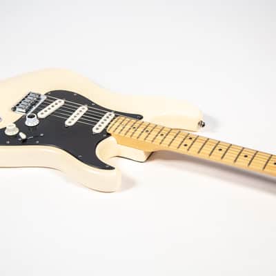 White Fender Stratocaster '07 Owned by Billy Corgan image 9