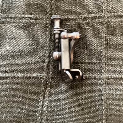 Ludwig P-338 Throw-Off / Strainer 1920’s image 4