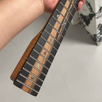round-end stainless steel AAAA 22frets roasted flame Maple 22fret Roasted flame Maple Electric guitar neck Ebony fingerboard。 image 4