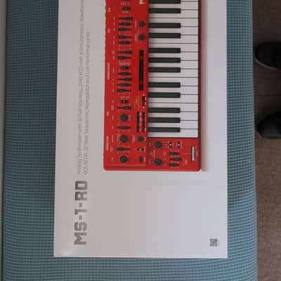 Behringer MS-1 / MS-101 Analog Synthesizer 2019 Red Original Box Grip Strap Manual Power image 3