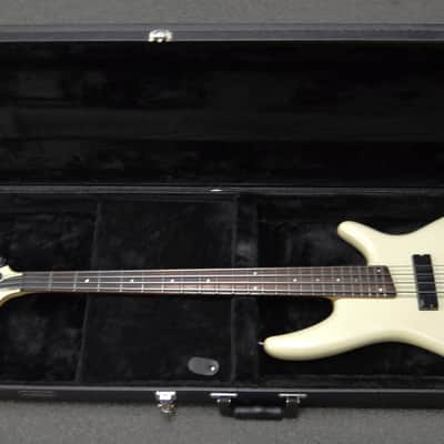 Ibanez SR250 Sound Gear Series Electric Bass Guitar w/ HSC – Used - Pearl White image 11