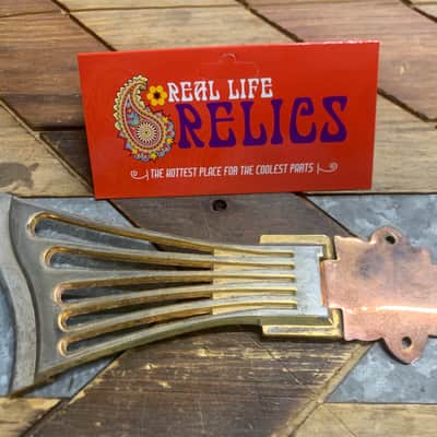 Real Life Relics Gold Archtop Tailpiece Fan    [Y8]