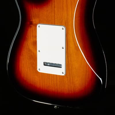 Fender Player Series Stratocaster 3 Color Sunburst (184) image 2