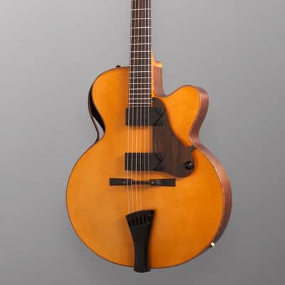 Jaén Guitars Siracusa 16E - 2023 - Natural - European Spruce / English Walnut. NEW (Authorized Dealer) image 8