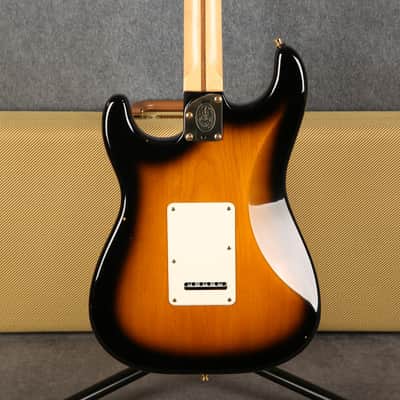 Fender American Deluxe 50th Anniversary Stratocaster - Sunburst - 2nd Hand image 6