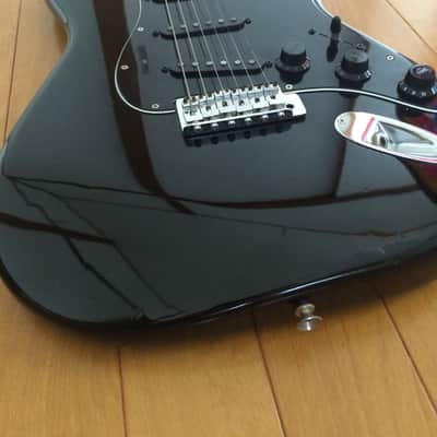 Tokai Stratocaster 80s  Silver Star Black w/ Maple Fretboard, large headstock, vintage Japan strat image 4