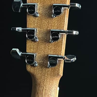 Larrivée OO-03 Acoustic Guitar Flamed Redwood/Mahogany image 11