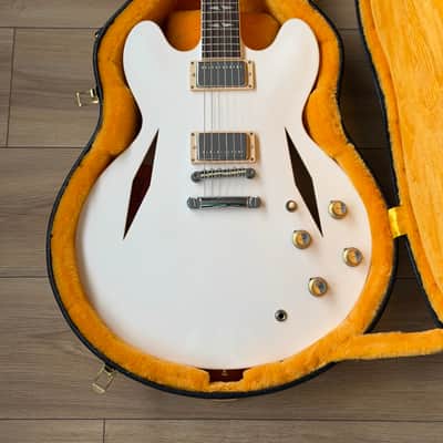 SIGNED ✍️Gibson Custom Shop White Limo Dave Grohl DG-335 Alpine White SIGNED✍️ BY DAVE GROHL 50 PIECES WORLDWIDE RARE Foo Fighters (VIDEO) image 1