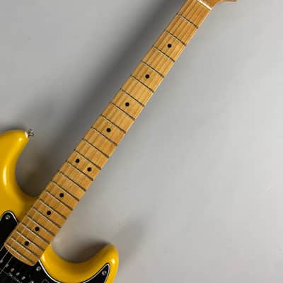 Fender Player II Modified - Strat Stratocaster Yellow Sunshine Vibrant colored !Noiseless pickups... image 3