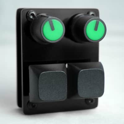 useMidi madMidiMini 2025 with 2 Note Buttons 2 Potentiometers and LEDs image 2