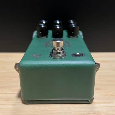 Walrus Audio Ages Five-State Overdrive Limited Edition - Craftsman Series 2022 - Dark Green Leather image 4