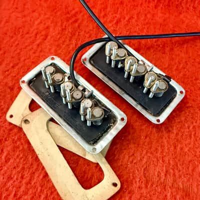 DeArmond Rowe Dynasonic 2000 pickups c 1960 - Trapezoid original
