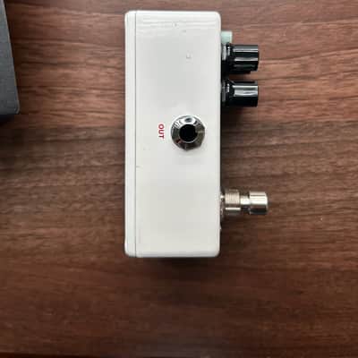 MXR M282 Dyna Comp Mini Bass Compressor 2019 - Present - White image 3