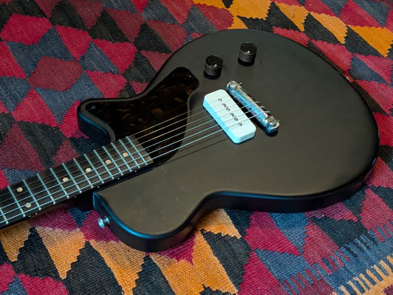Grez Mendocino Jr Black Singlecut Ebony