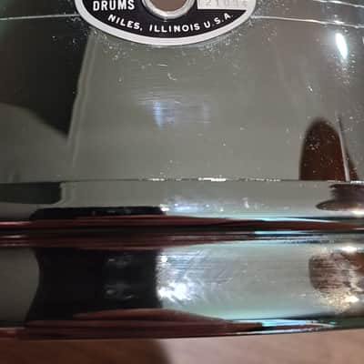 Slingerland No. 130 Gene Krupa Sound King 5x14" 8-Lug Chrome Over Brass Snare Drum with Zoomatic Strainer 1963 - 1977 - Chrome image 2