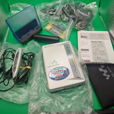 Pro Restored Perfect Sony WM-EX2000 Walkman In Box Complete barely used - video image 8