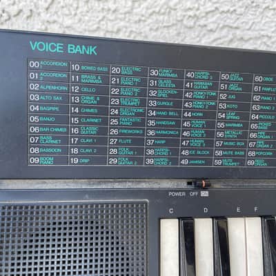 Vintage Yamaha PSS-140 Synthesizer 1988 - Black For Parts Or Repair image 2