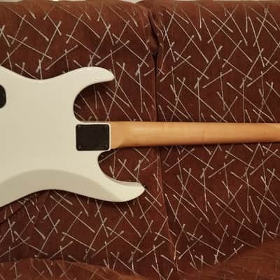 Fernandes stj-80bt BUCK TICK signature image 2