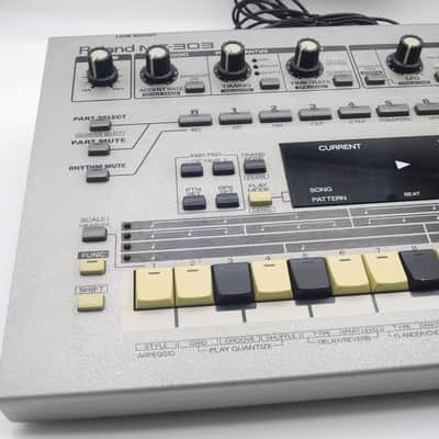 Roland MC-303 Groovebox image 2