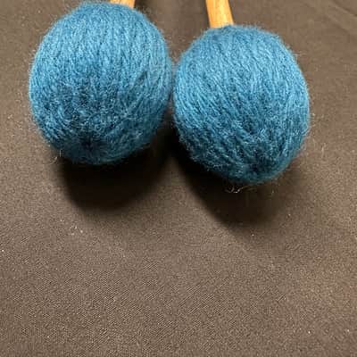 Innovative Percussion IP200 Mallets, Med Soft, 1 Pair, Birch w/Teal Yarn - NEAR MINT image 6