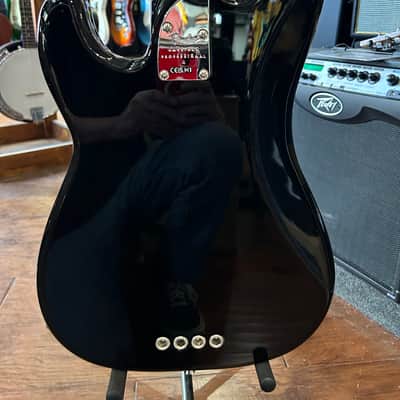 Fender American Pro II Precision Bass, black 9lbs. 4.1oz. #US23119829 image 5