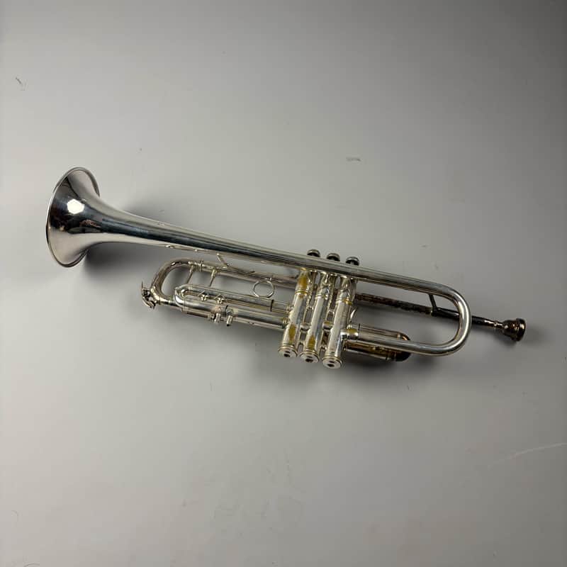Bach Stradivarius Model 37 - Trumpet   Possibly 1970's -80's Played , but all there. Original HSC image 1