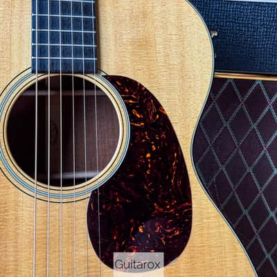 2015 Martin 000 18 Retro Natural image 7