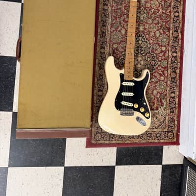 Fender Jimmie Vaughan Tex-Mex Signature Stratocaster 1996 - Present - Olympic White image 2