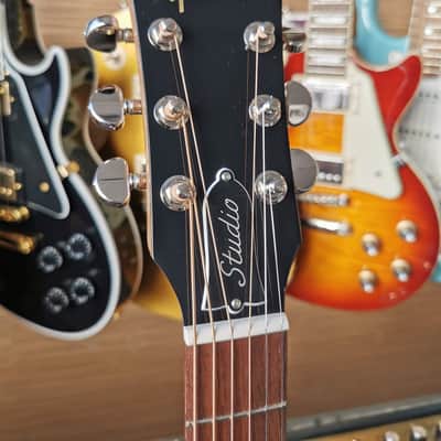 Gibson J-45 Studio Walnut 2022 Antique Natural image 3
